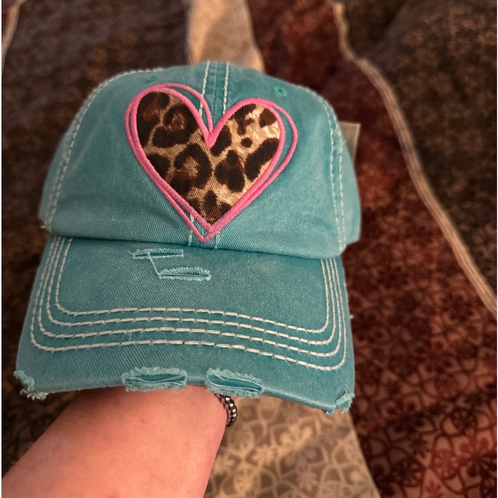 Leopard ❤️🐆 Heart in excellent condition. Please see pics!